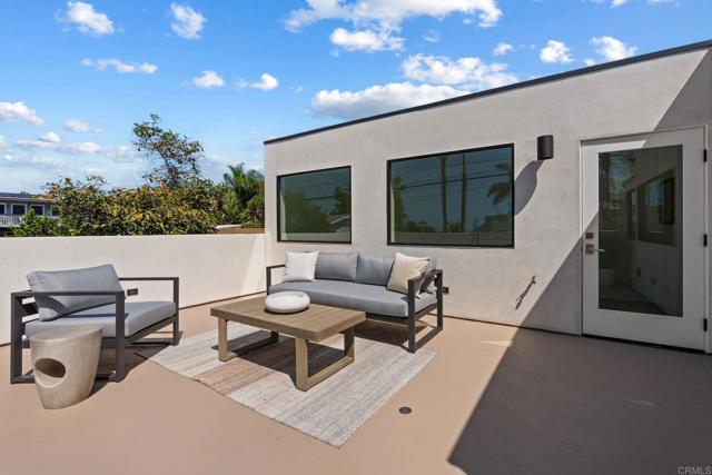 Image 48 of 58 For 2052 Montgomery Avenue