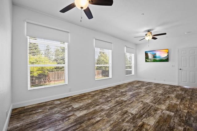 12320 Highland Estates Lane, San Martin CA: https://media.crmls.org/mediaz/654deb31-b28e-46dc-bb28-c66b34b4939c.jpg
