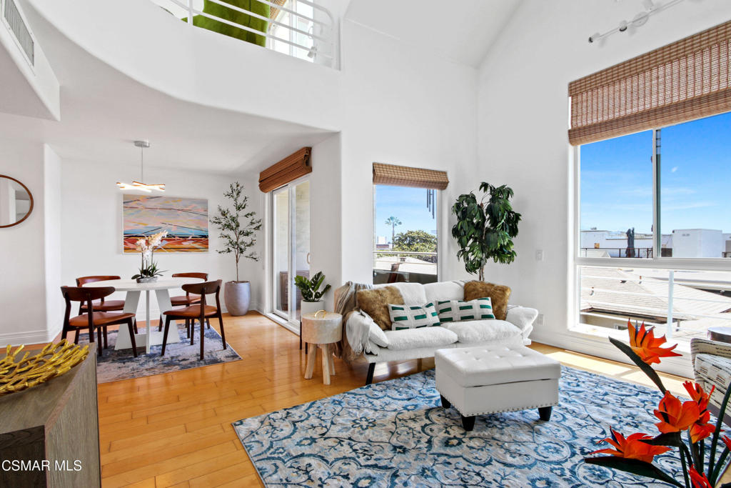 1242 9th Street #5