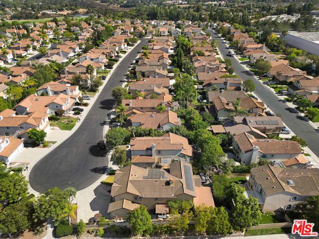 1786 Blossom Court, Thousand Oaks CA: https://media.crmls.org/mediaz/654f66df-17c6-46f5-8b16-1c148bad91af.jpg