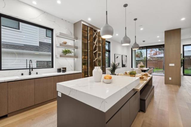 399 Camino Al Lago, Menlo Park CA: https://media.crmls.org/mediaz/654fe97e-2796-423f-8119-55be834e0ecf.jpg