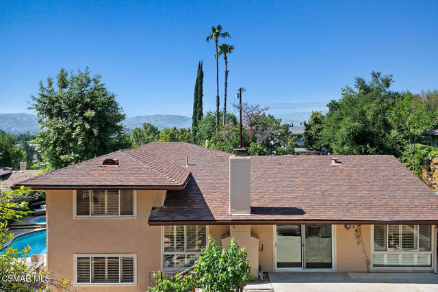 4809 Dunman Avenue, Woodland Hills CA: https://media.crmls.org/mediaz/6550a657-7062-4543-9ad7-b6920878c474.jpg