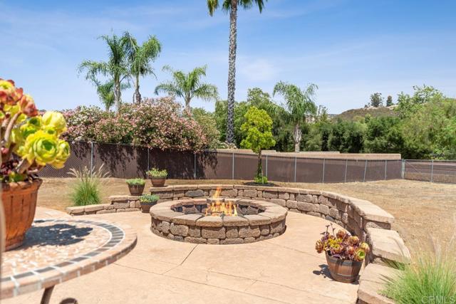 24039 Del Amo Road, Ramona CA: https://media.crmls.org/mediaz/65515ec7-db09-4a8f-9121-57bce120e4db.jpg