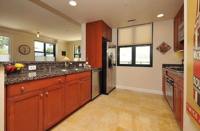 225 9th Avenue, San Mateo CA: https://media.crmls.org/mediaz/6551cc66-6673-4626-bce1-37103cbef347.jpg