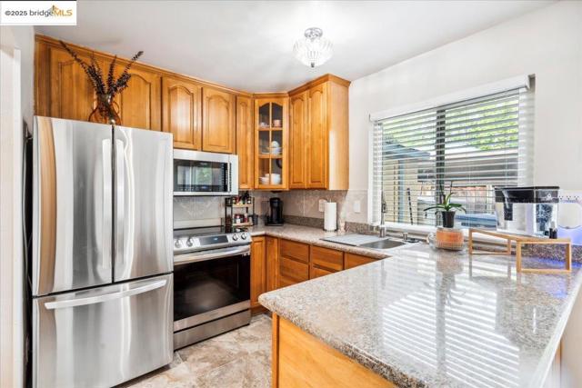 2630 Oliver Drive, Hayward CA: https://media.crmls.org/mediaz/65526c8e-51d7-4ab2-9a94-1e2da3d34466.jpg