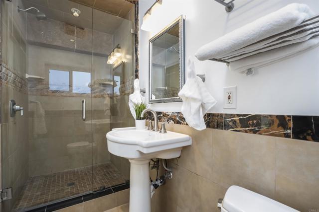 Detail Gallery Image 27 of 59 For 5861 College Ave, San Diego,  CA 92120 - 3 Beds | 2 Baths