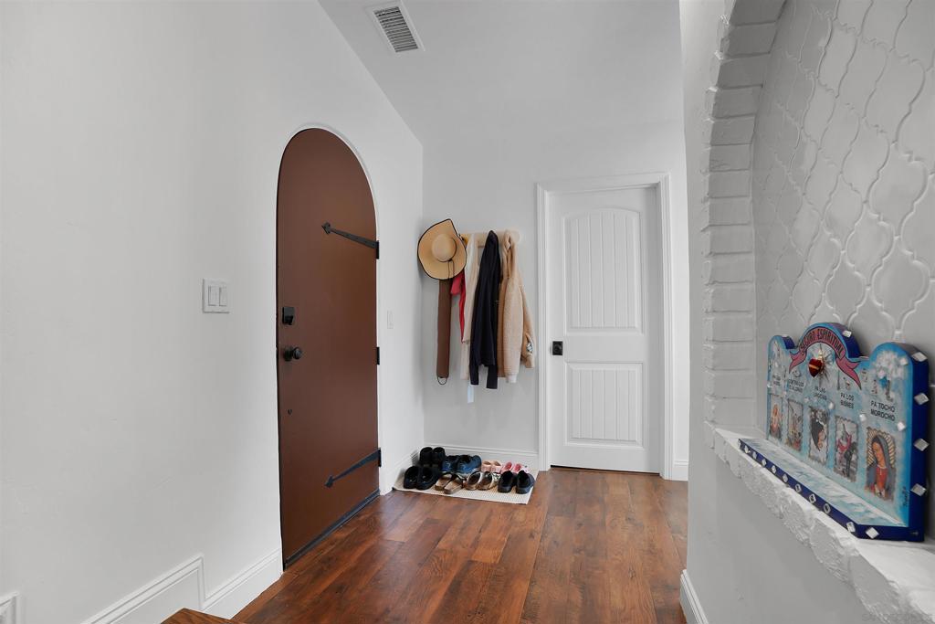 MLS #250035692SD img 29