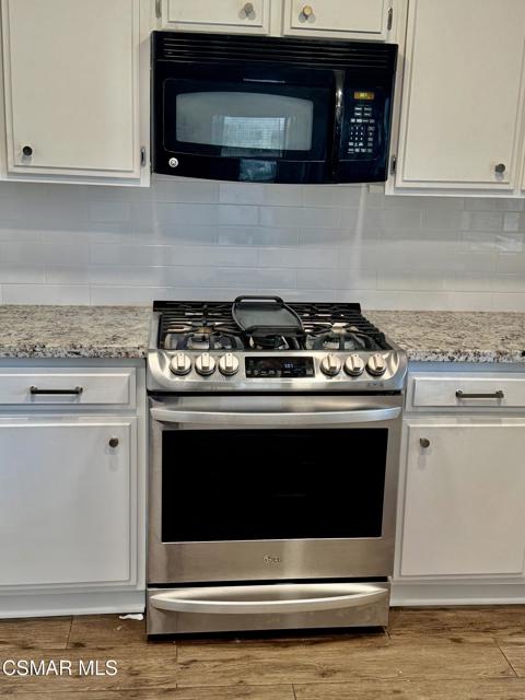 26914 Deerweed Trail, Calabasas CA: https://media.crmls.org/mediaz/65546f65-db68-484c-9d26-dcb73aaf3359.jpg