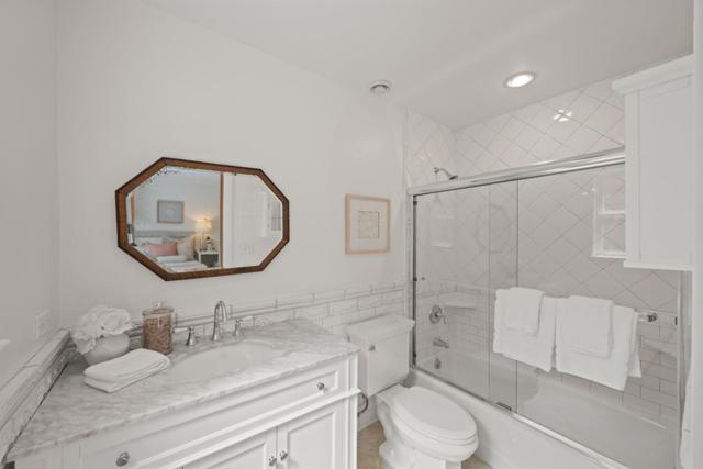 1353 Edgewood Road, Redwood City CA: https://media.crmls.org/mediaz/65549124-81e4-4023-877f-623589944983.jpg