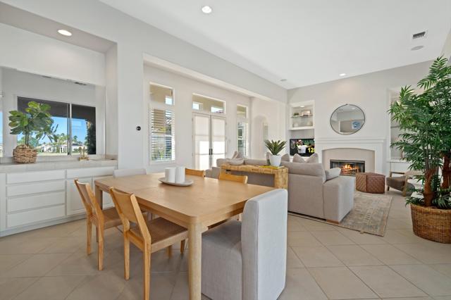 81100 Legends Way, La Quinta CA: https://media.crmls.org/mediaz/655514d5-aa07-4a5b-a773-d5818ade5e56.jpg