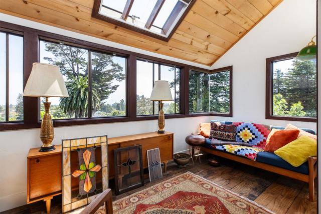 449 High Street, Santa Cruz CA: https://media.crmls.org/mediaz/65551df9-7ba0-406e-ad2c-af331baf6e23.jpg