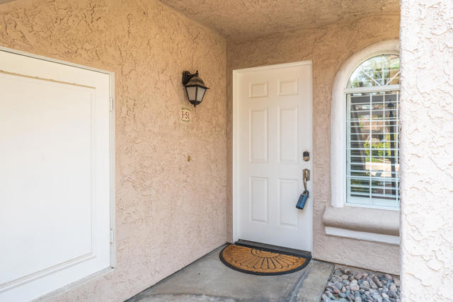 505 S Farrell Drive, Palm Springs CA: https://media.crmls.org/mediaz/6555f308-28ec-4235-bf29-e81b3997c005.jpg