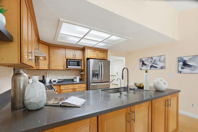 1212 Shelby Creek Lane, San Jose CA: https://media.crmls.org/mediaz/65564eb4-2602-400a-be80-377f5d4e597e.jpg