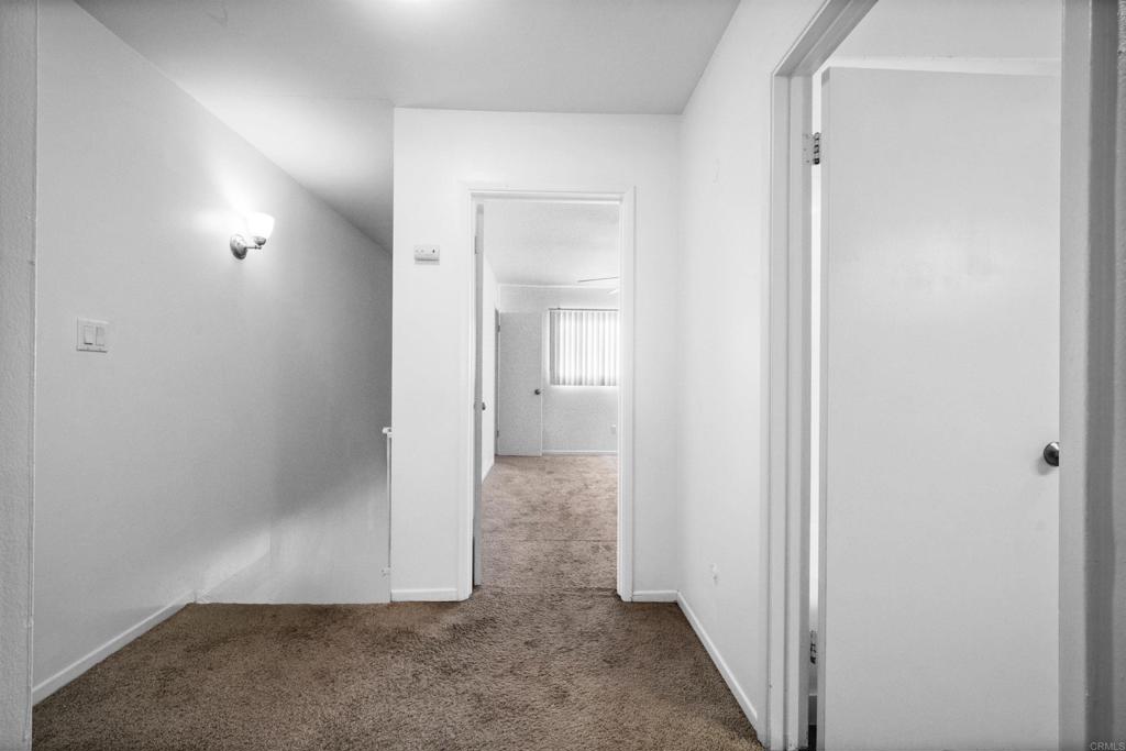 https://media.crmls.org/mediaz/6556a88e-3216-4ad7-8c5b-4f3e8360ae13.jpg?preset=X-Large