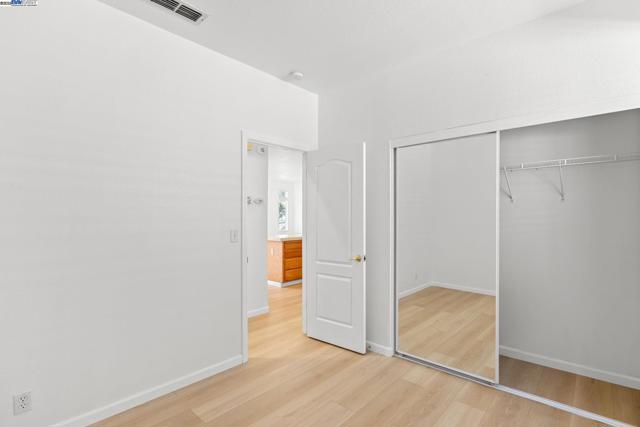 4 Mistyvale Ct, Sacramento CA: https://media.crmls.org/mediaz/65577b5c-3c41-4e7b-bf2a-d31c9f094400.jpg