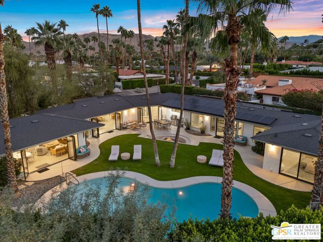 290 W Lilliana Drive, Palm Springs CA: https://media.crmls.org/mediaz/6557d888-79d9-42c6-b1b9-805c1c032072.jpg