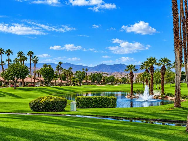 139 Blue River Drive, Palm Desert, CA 92211