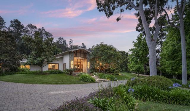 5041 El Secreto, Rancho Santa Fe CA: https://media.crmls.org/mediaz/65589b10-613a-4630-bd43-032b0e558065.jpg