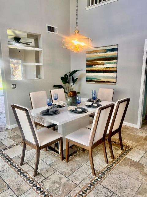 1800 W Graf Road, Hollister CA: https://media.crmls.org/mediaz/65589fa9-2d34-4595-afd2-a5d4141f1c7a.jpg