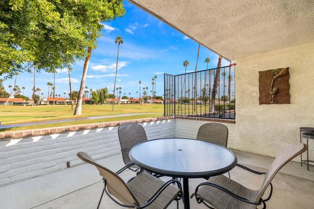 44 San Sebastian Drive, Rancho Mirage CA: https://media.crmls.org/mediaz/655963a9-4077-4e26-883e-99d62180733c.jpg