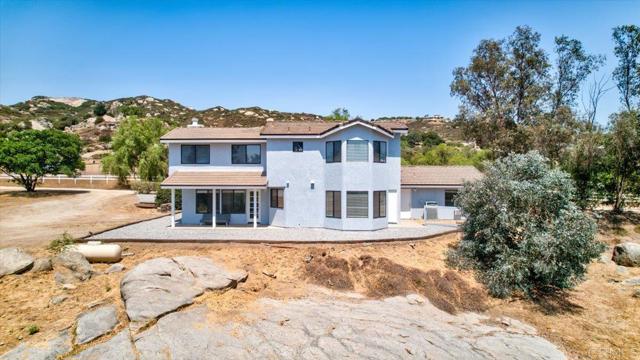 18434 Ramona View Drive, Ramona CA: https://media.crmls.org/mediaz/65598ec0-b40d-44d9-be32-33b40de3836a.jpg