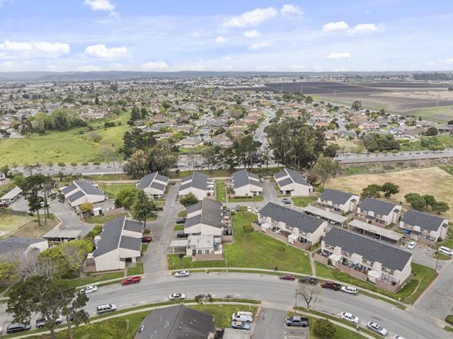 918 Acosta Plaza, Salinas CA: https://media.crmls.org/mediaz/6559b052-8f04-4ce1-9e80-2351adcdb71e.jpg