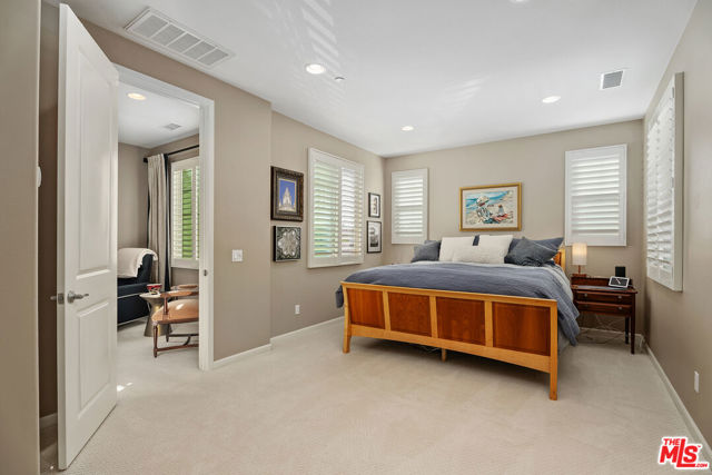 115 Primrose Drive, Foothill Ranch CA: https://media.crmls.org/mediaz/655a09ce-5289-4cb5-8758-8560c92e7036.jpg