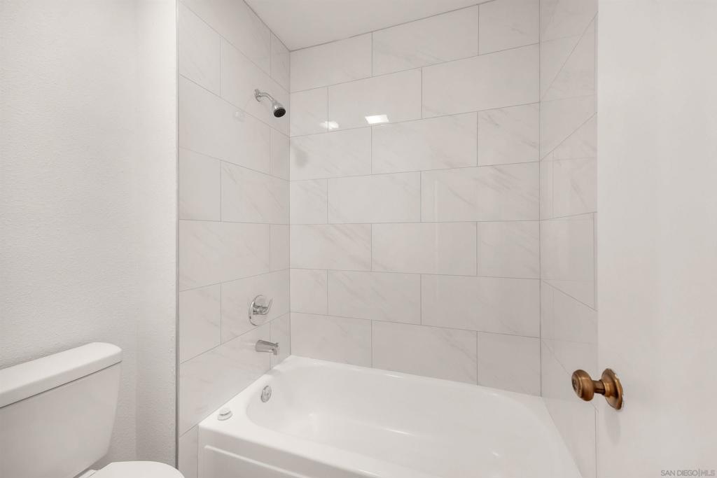 7982 Mission Center - photo 11