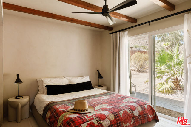 11051 Pinon Avenue, Morongo Valley CA: https://media.crmls.org/mediaz/655a8e3c-e279-446c-9e23-02cac871c803.jpg