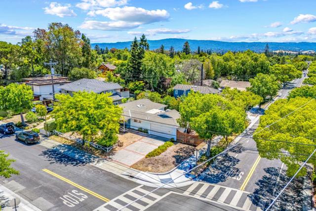 3160 Waverley Street, Palo Alto CA: https://media.crmls.org/mediaz/655aa9cf-65f7-45d9-9724-519b965a1462.jpg