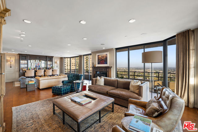 10601 Wilshire Boulevard, Los Angeles CA: https://media.crmls.org/mediaz/655d4b2f-38f6-4797-bbae-003a1ddc98a5.jpg