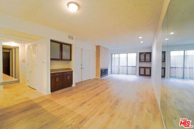 MLS# 23269915