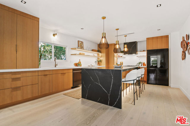 3620 5th Avenue, Los Angeles CA: https://media.crmls.org/mediaz/655e7c42-0154-4960-9a20-ef4426ff6f3f.jpg