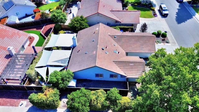 6291 Calle Fuego, Pleasanton CA: https://media.crmls.org/mediaz/655eaffa-3b44-479b-8ef4-e3f764e8e113.jpg