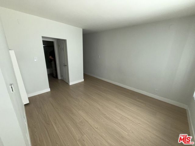 627 Coronado Terrace, Los Angeles CA: https://media.crmls.org/mediaz/655f6f65-7ef7-49cf-becb-fedff97f0244.jpg