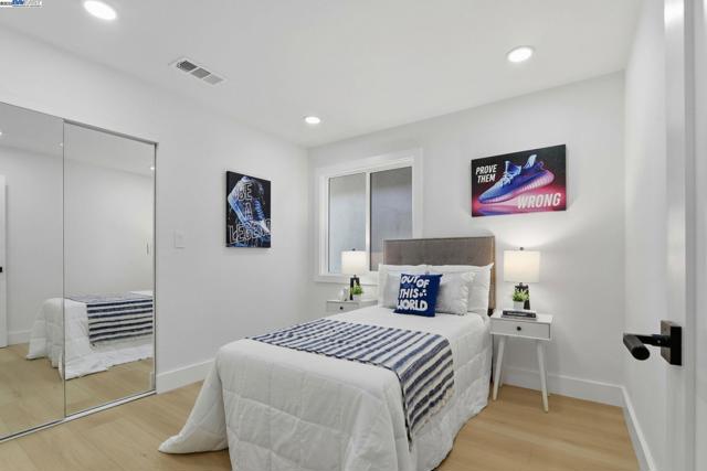 32252 Coronation dr, Union City CA: https://media.crmls.org/mediaz/65603a89-404e-42e2-9f0c-a81732939e7e.jpg