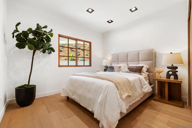 5758 60 Las Palomas, Rancho Santa Fe CA: https://media.crmls.org/mediaz/65613794-f65e-4328-814c-26d3fb132f8f.jpg