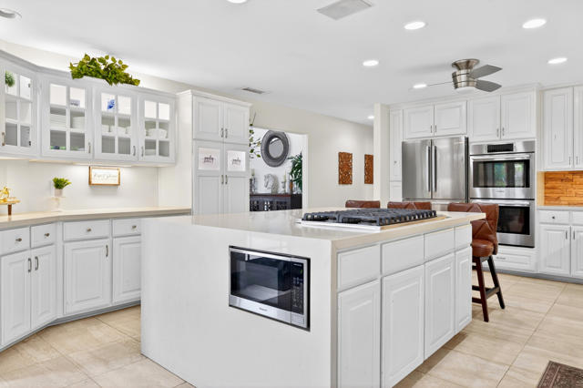 43190 Moore Circle, Bermuda Dunes CA: https://media.crmls.org/mediaz/65636beb-c0fe-4ddc-993a-4a4a8fcd0ff7.jpg