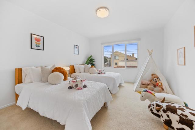 383 Glenwood Avenue, Daly City CA: https://media.crmls.org/mediaz/656469ab-ceb2-4adf-9dde-0ae2d7b552d0.jpg