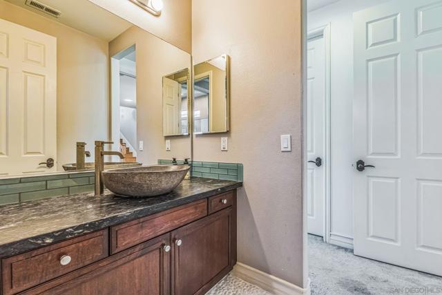 505 N Cedros, Solana Beach CA: https://media.crmls.org/mediaz/65649f26-856e-404b-920b-d78bfcc75e10.jpg