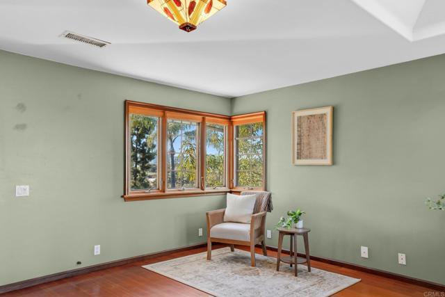 Detail Gallery Image 15 of 61 For 9110 Brier Rd, La Mesa,  CA 91942 - 4 Beds | 4 Baths