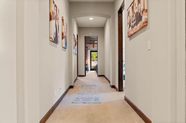 12220 Heritage Way, Gilroy CA: https://media.crmls.org/mediaz/65650bed-0e4c-4728-b4a6-afacad6302c6.jpg