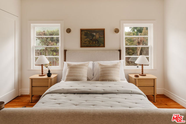 3029 S Norton Avenue, Los Angeles CA: https://media.crmls.org/mediaz/65651d1e-652c-4c37-8217-2a82bb268154.jpg