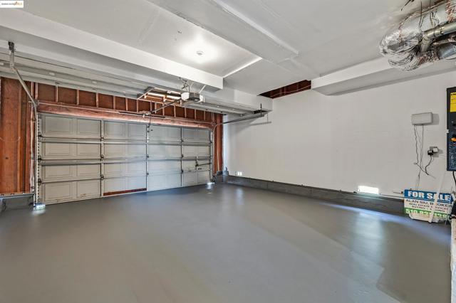 2863 El Capitan Dr, Pleasanton CA: https://media.crmls.org/mediaz/656587d1-870f-4f70-8185-87839f30a931.jpg