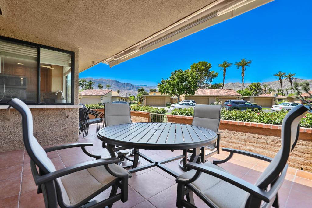 89 La Ronda Drive