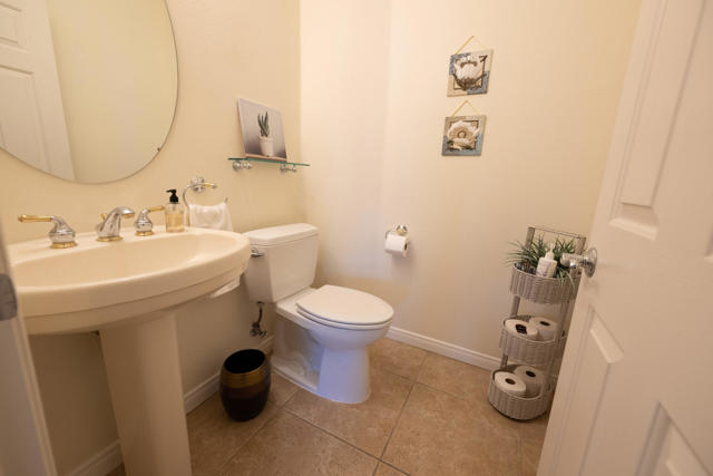 45439 Shaugnessy Drive, Indio CA: https://media.crmls.org/mediaz/6566ed45-c721-4e36-b059-0dbf8c923502.jpg