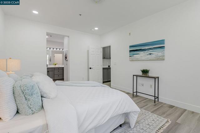 2511 Soren Way, San Ramon CA: https://media.crmls.org/mediaz/6567480b-8c07-42c4-bc9d-32a11f965fc0.jpg