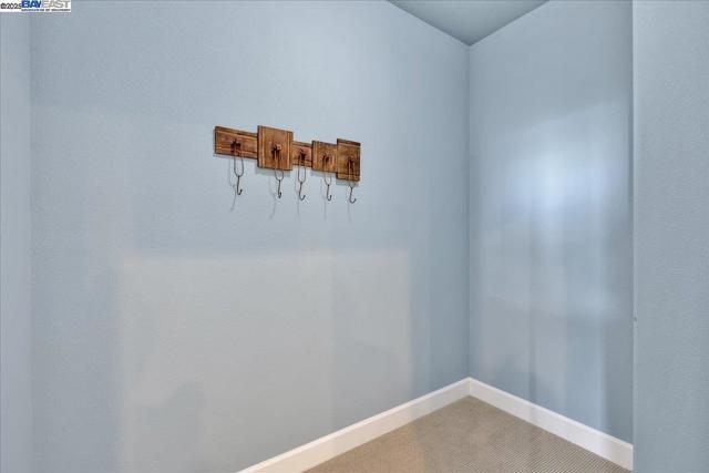 Image 39 of 60 For 3956 Jordan Ranch Dr