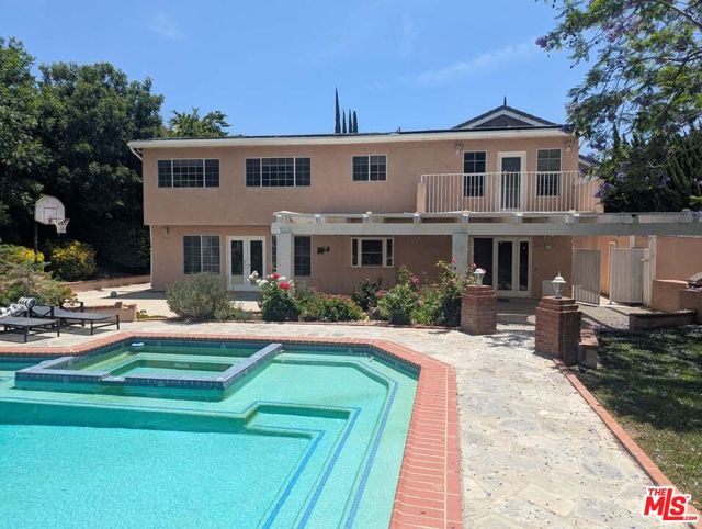19021 Kilfinan Street, Porter Ranch CA: https://media.crmls.org/mediaz/6567ae9f-b3fc-4062-ae42-24c515b9d60a.jpg