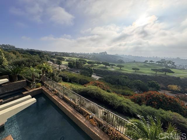 1375 Ravean Court, Encinitas CA: https://media.crmls.org/mediaz/65689792-9bbf-4ec9-b9da-1017024b3b55.jpg